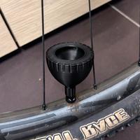 Imbuto per sigillante tubeless