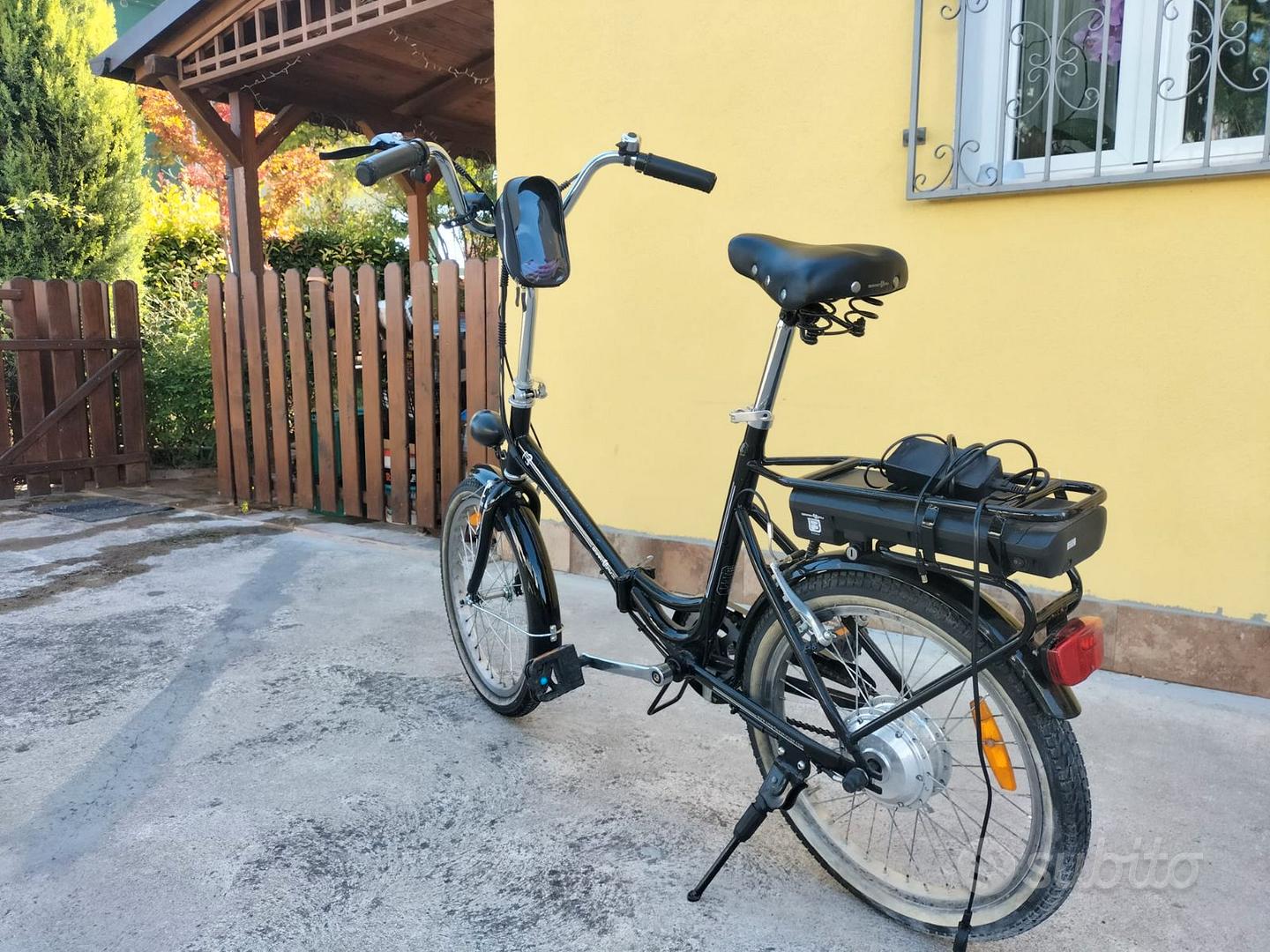 Bici elettrica pieghevole con tutti gli accessori - Biciclette In vendita a  Chieti