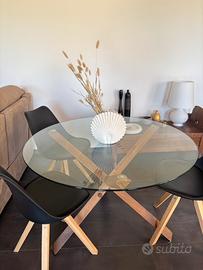 Tavolo in vetro