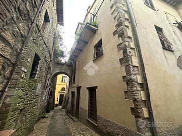 CASA SEMINDIPENDENTE A ACQUASPARTA