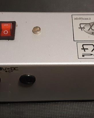 Alimentatore 9V DC per multipli pedali effetto