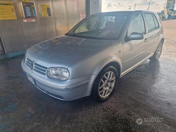 VOLKSWAGEN GOLF IV BENZINA 