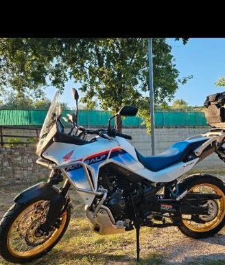 Honda Transalp 750