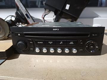 autoradio e GPS navigatore 