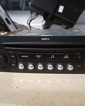 autoradio e GPS navigatore 