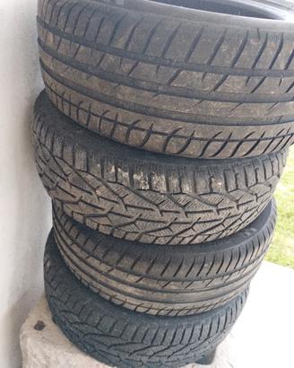 pneumatici 215/55 zr16