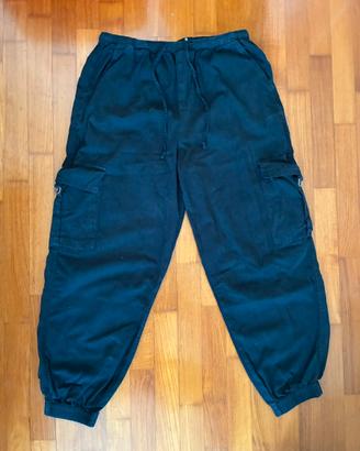 Pantaloni cargo