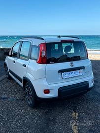 Panda 1.0 FireFly Hybrid City 5 Posti