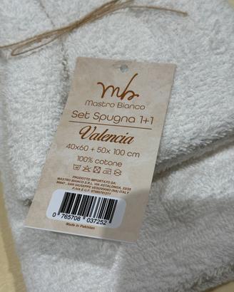 Set asciugamani bianchi in 100% cotone