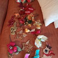 Albero di Natale con decorazioni 