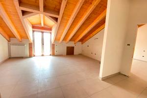 Mansarda di NUOVA Costr. Zona C.so Campano MAF627
