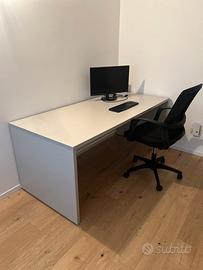 2 Scrivanie + 2 Sedie