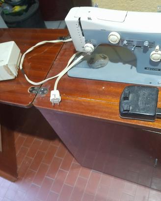 Macchina Da Cucire Necchi Julia Supernova Mod.267 