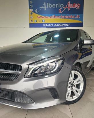 MERCEDES-BENZ A 180 d Automatic Premium
