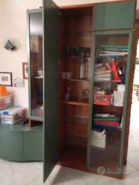 vetrina con porta tv