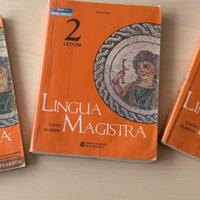 Tre libri scolastici latino