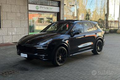 PORSCHE Cayenne 3.0 Diesel Platinum Edition