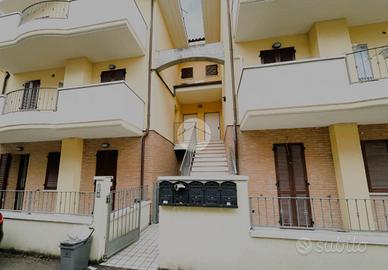 3 LOCALI A COLLI AL METAURO