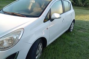 opel corsa neopatentati 