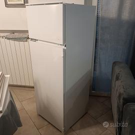 INDESIT Frigorifero da Incasso IN D 2040 AA Classe