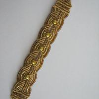 Braccialetto in macramé