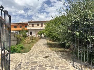 Casa singola con cortile a Armungia