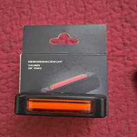 Luce Posteriore USB 110 Lumen