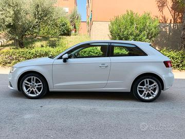 Audi A3 1.6 TDI 105 cv