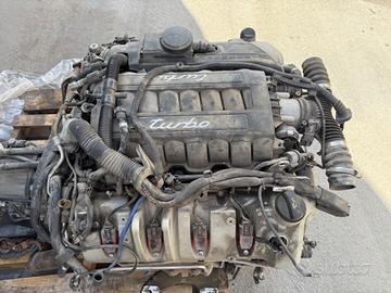 Motore e cambio automatico Porsche Cayenne 4.8 tur