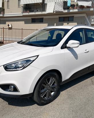 Hyundai iX35 1.7 CRDi 2WD Xpossible 2014