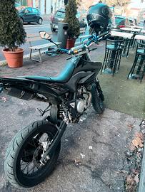 Bellísima Yamaha WR125X