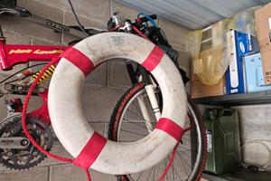 Ciambella salvataggio per barche