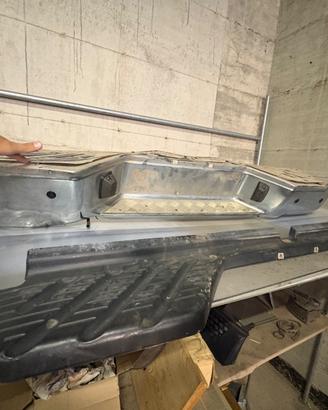 Paraurti posteriore Nissan navara d22 - originale
