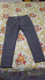Pantaloni donna 