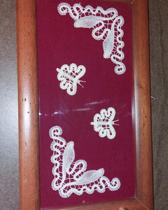 vassoio in legno con tombolo