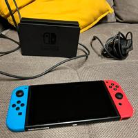 Nintendo Switch 1 completa di Joycon