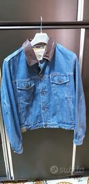 Giubbotto jeans con rifiniture al collo in pelle