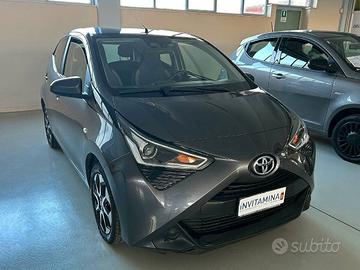 Toyota Aygo Connect 1.0 VVT-i 72 CV 5 porte x-fun