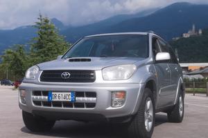Toyota rav 4 2.0 d 4d 5 porte 4 wd