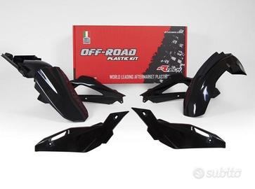 KIT PLASTICHE REPLICA TE/FE NERO 20-21