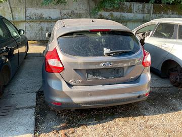 FORD FOCUS 2012 PER RICAMBI