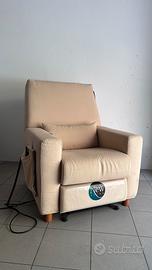 Poltrona Relax Elettrica Pari al Nuovo