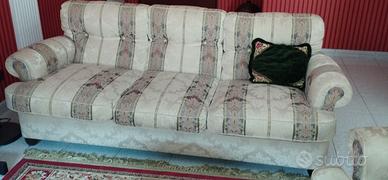 Salotto : divano letto 3posti +2 poltrone