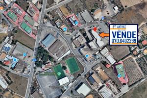 Via Pitagora: COMMERCIALE + DEPOSITO