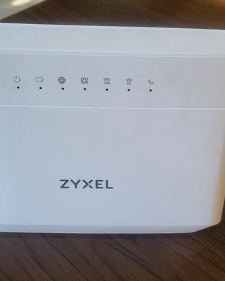 Router Zyxel  dx3301