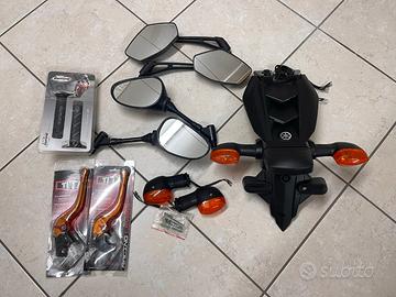 Pezzi di Ricambio Originali e Nuovi XJ6N Yamaha