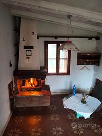 Terreno con 2 magazzini