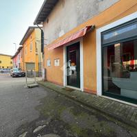 NEGOZIO A CAMPAGNOLA CREMASCA