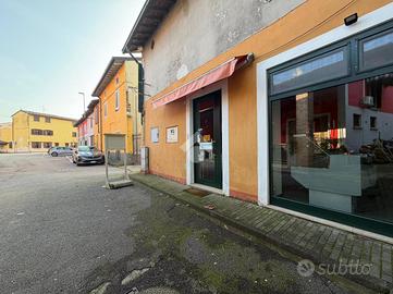 NEGOZIO A CAMPAGNOLA CREMASCA