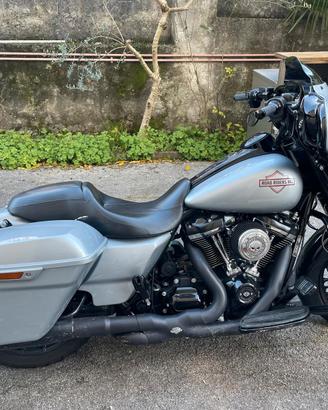 Harley Davidson Street  Glide 114